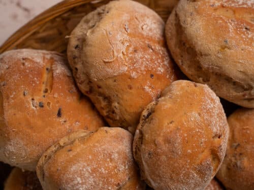 Petits Pains Moelleux aux Fruits Secs