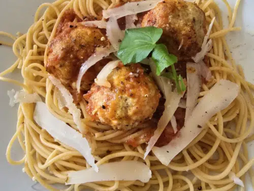 Spaghettis IG bas aux boulettes de poulet